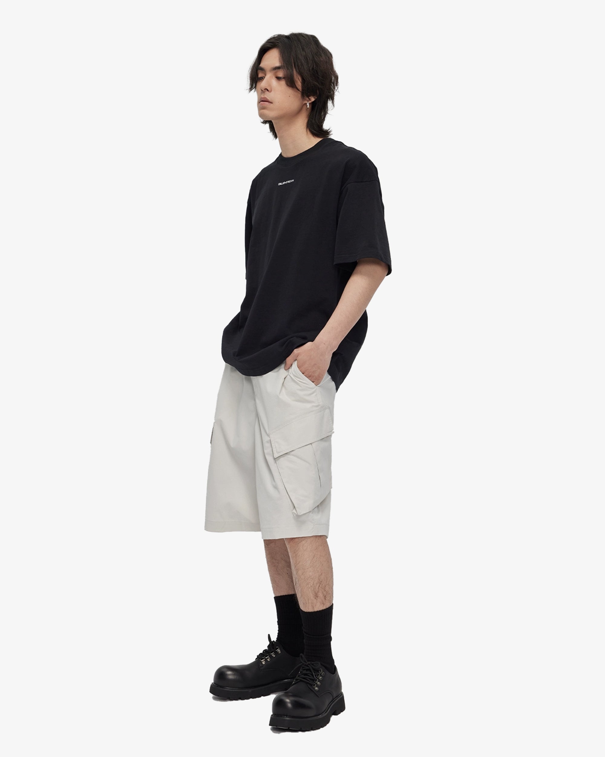 Anti Wrinkle Mid-Rise Cargo Shorts