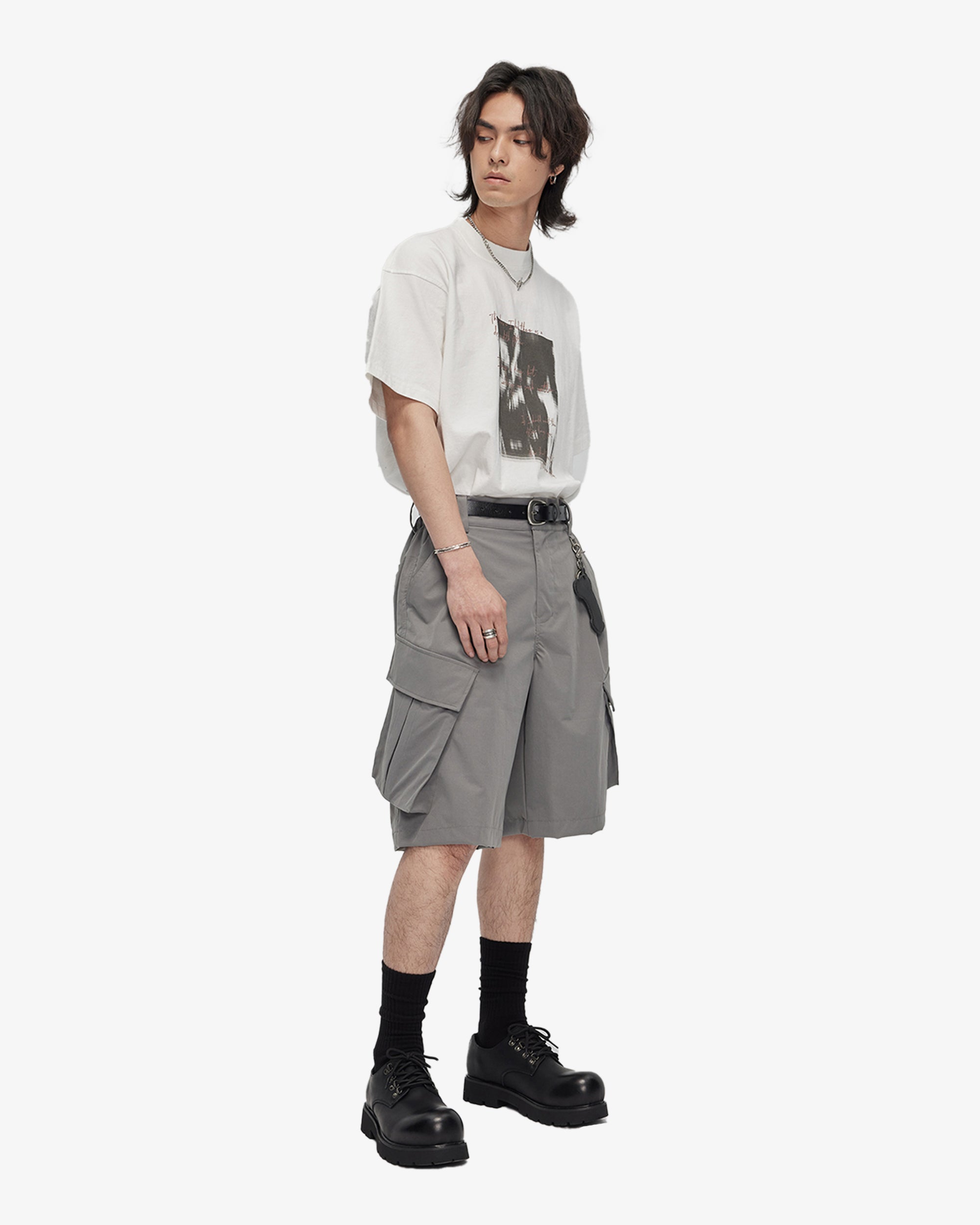 Anti Wrinkle Mid-Rise Cargo Shorts